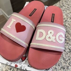 Dolce & Gabbana Pink Slides
